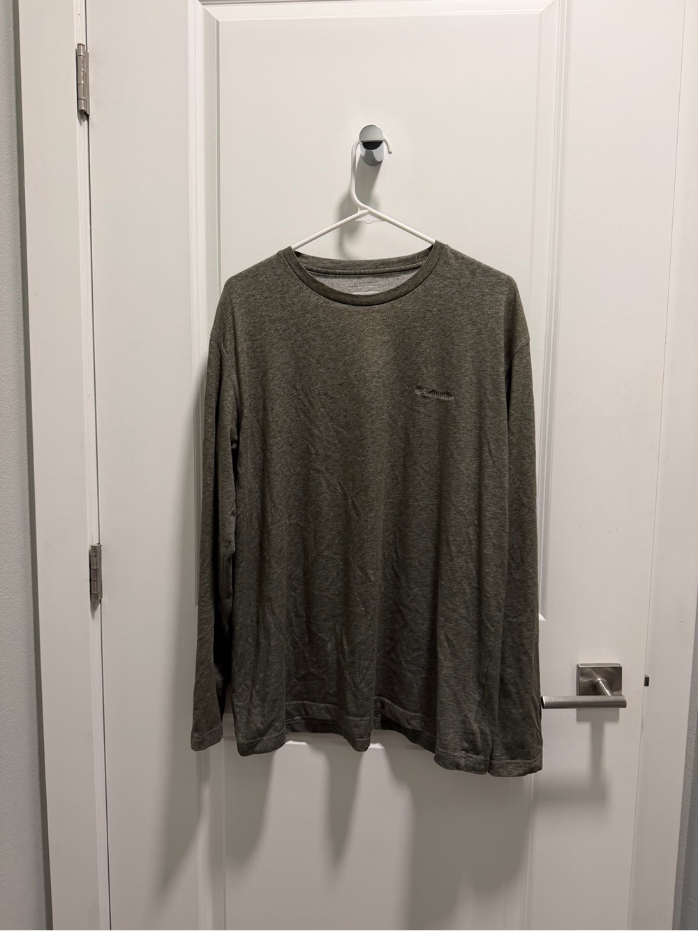 Columbia Olive Green Long-Sleeve Crewneck Shirt